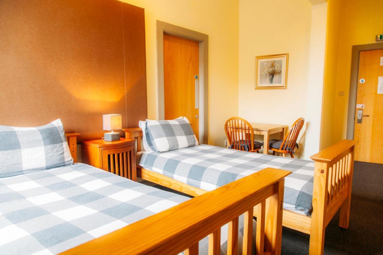 Dundee Backpackers Hostel Экстерьер фото