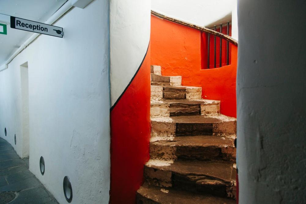 Dundee Backpackers Hostel Экстерьер фото